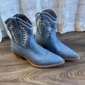 Denim western booties Global Win size 7.5 Y2K western festival